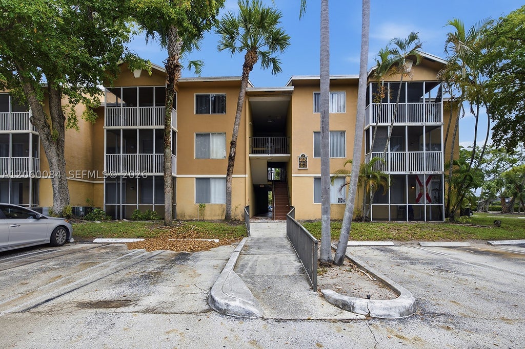 Photo of 4045 W Mcnab Rd #G110, Pompano Beach, FL 33069 (MLS # A12060084)