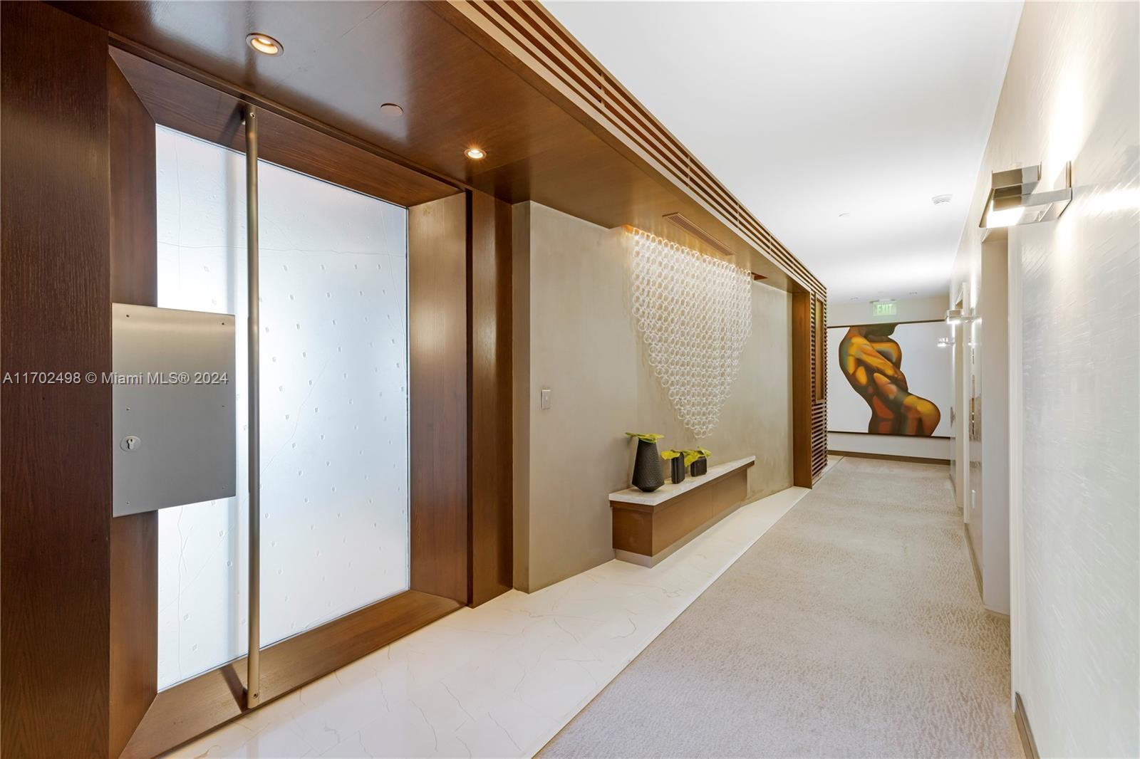 Four Seasons Residences - Residential