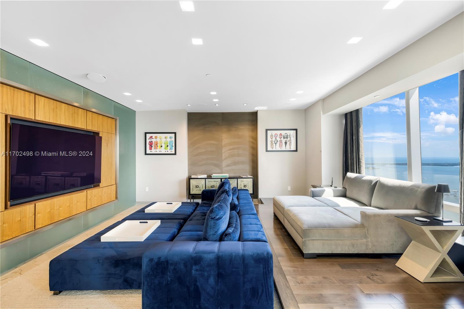 Four Seasons Residences - Residential