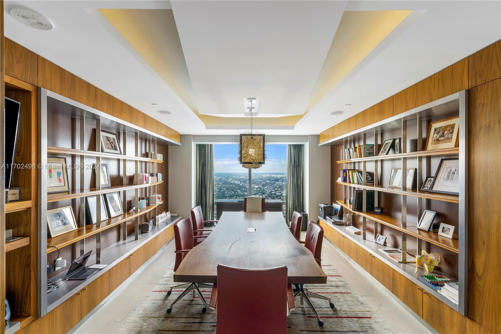 Four Seasons Residences - Residential