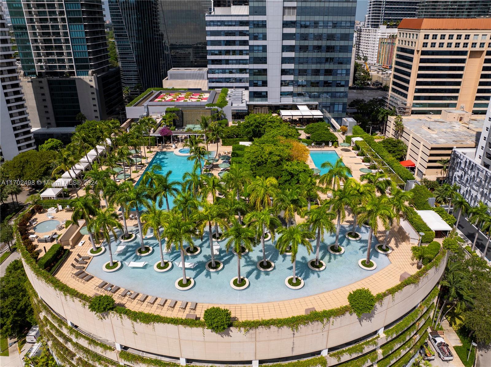 Four Seasons Residences - Residential