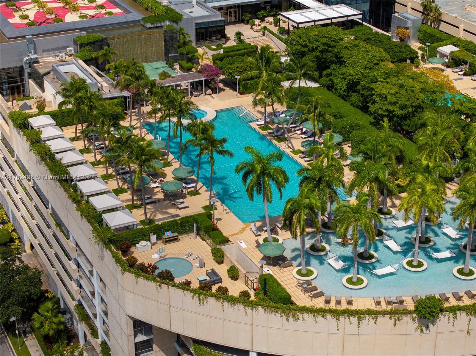 Four Seasons Residences - Residential