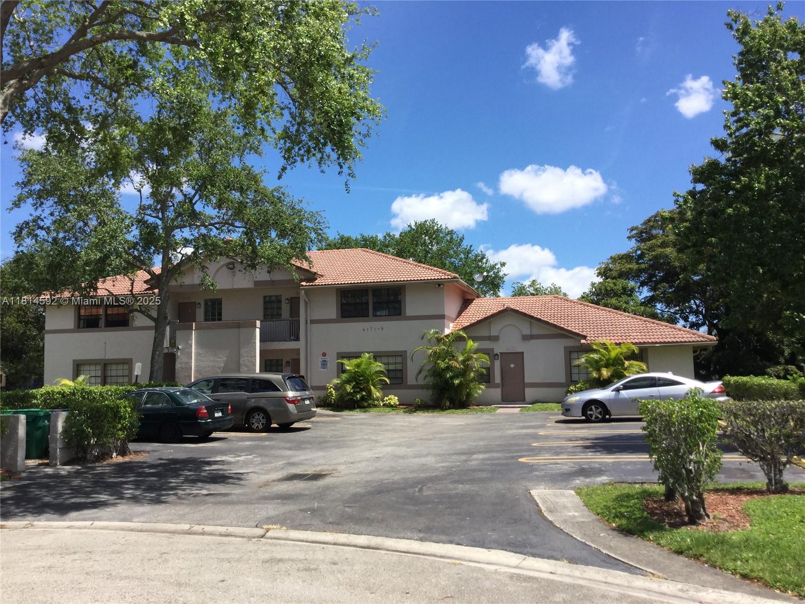 Rental Property at 4173 Nw 114th Ave 4173, Coral Springs, Broward County, Florida - Bedrooms: 3 
Bathrooms: 2  - $2,500 MO.