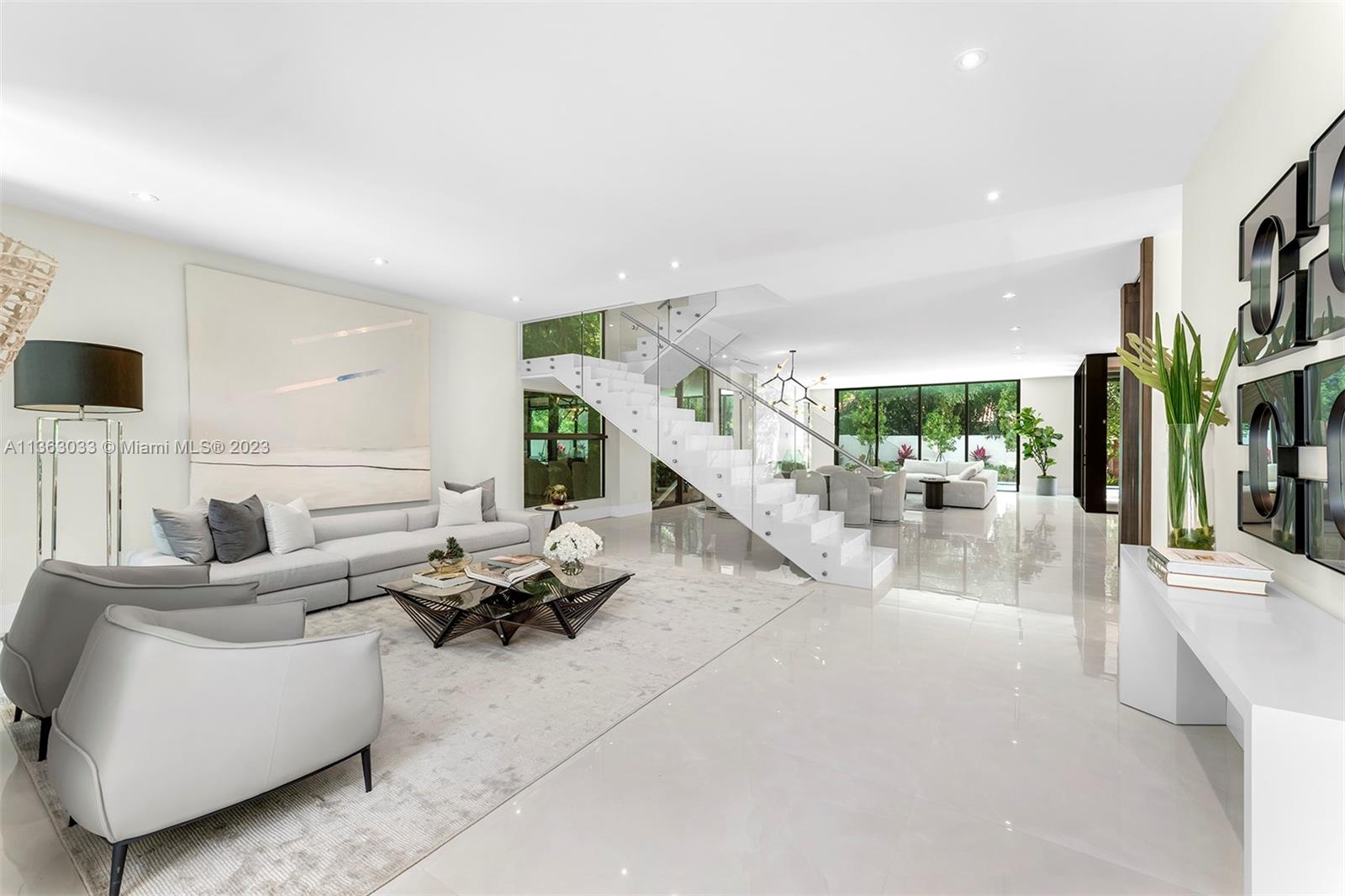 SUNSHINE VISTAS - Residential