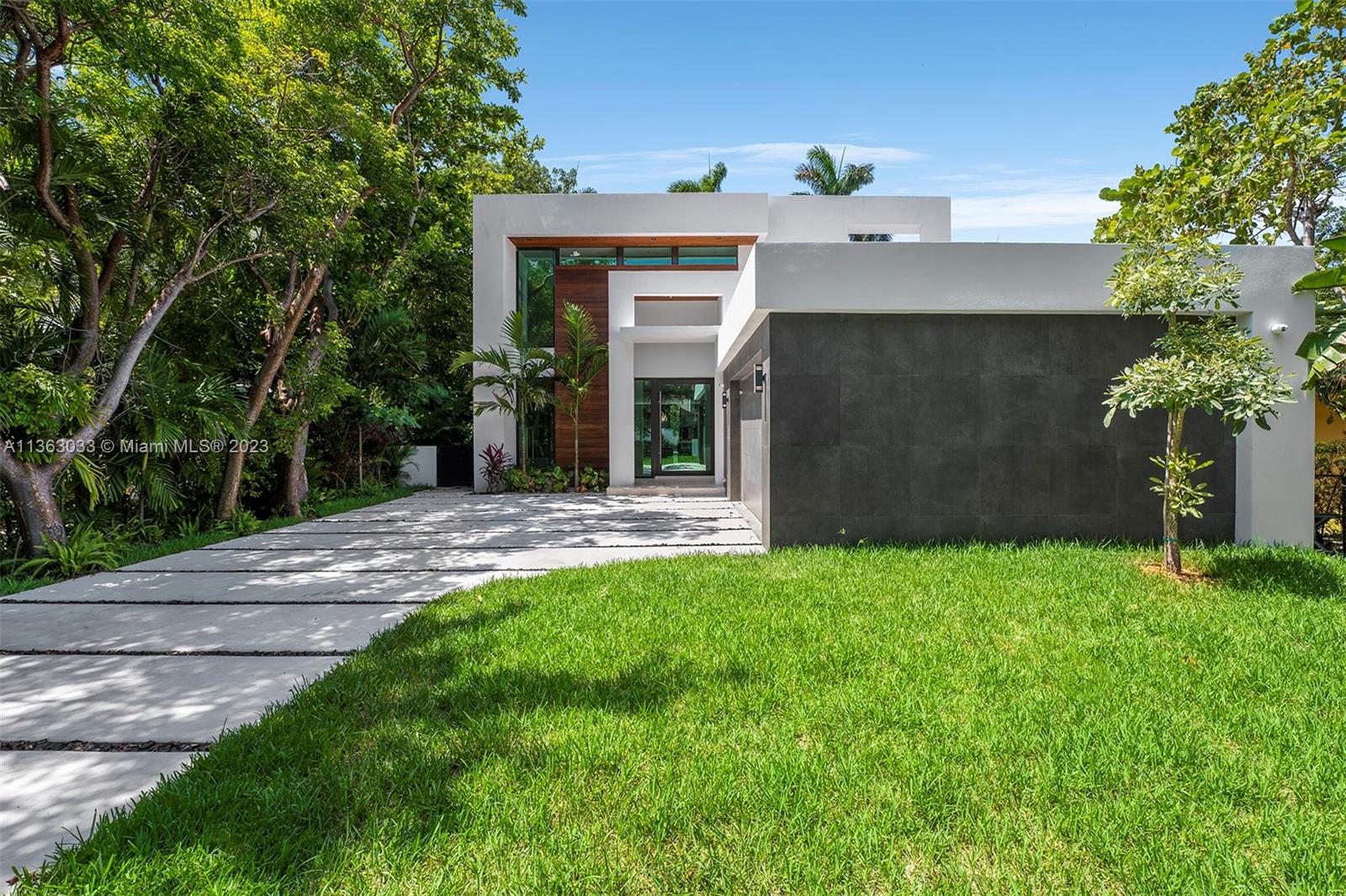 SUNSHINE VISTAS - Residential