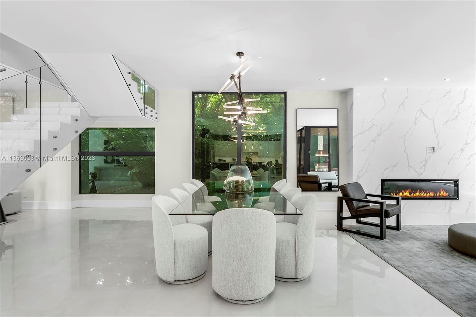 SUNSHINE VISTAS - Residential