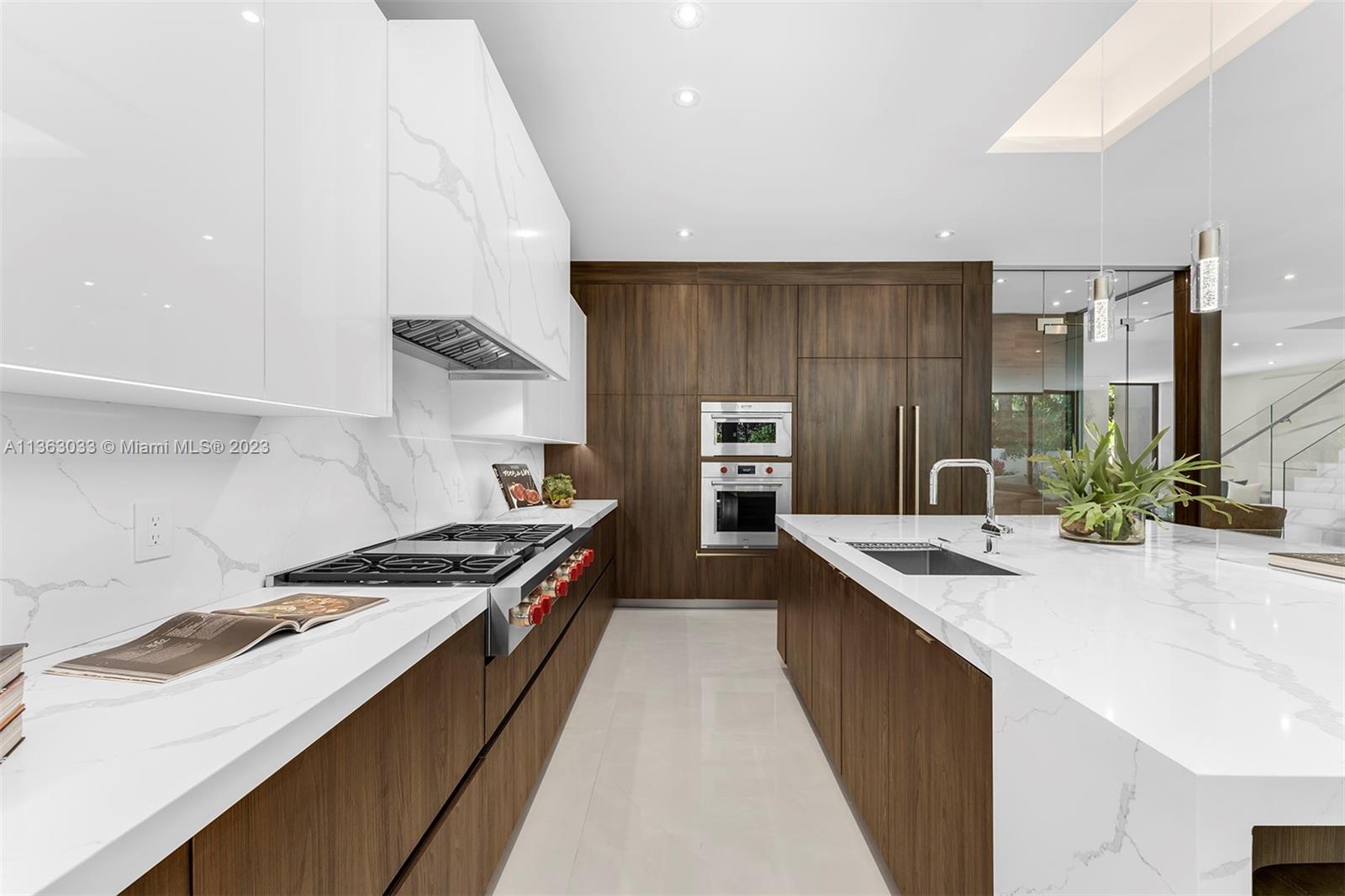 SUNSHINE VISTAS - Residential