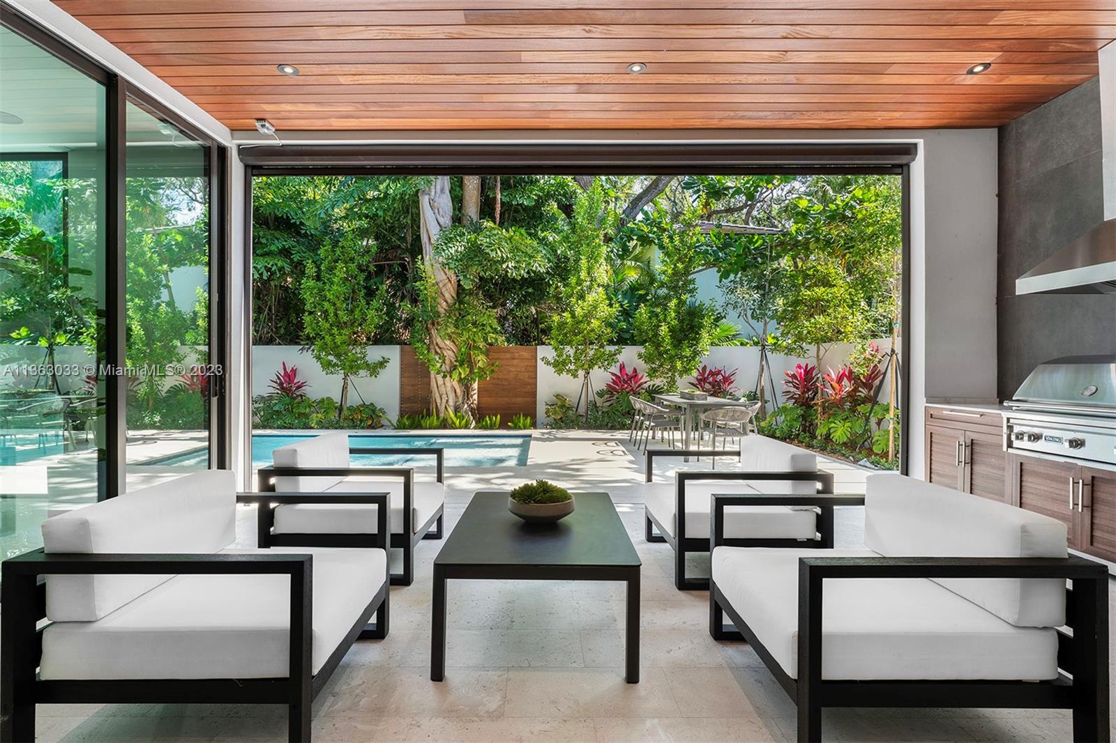 SUNSHINE VISTAS - Residential