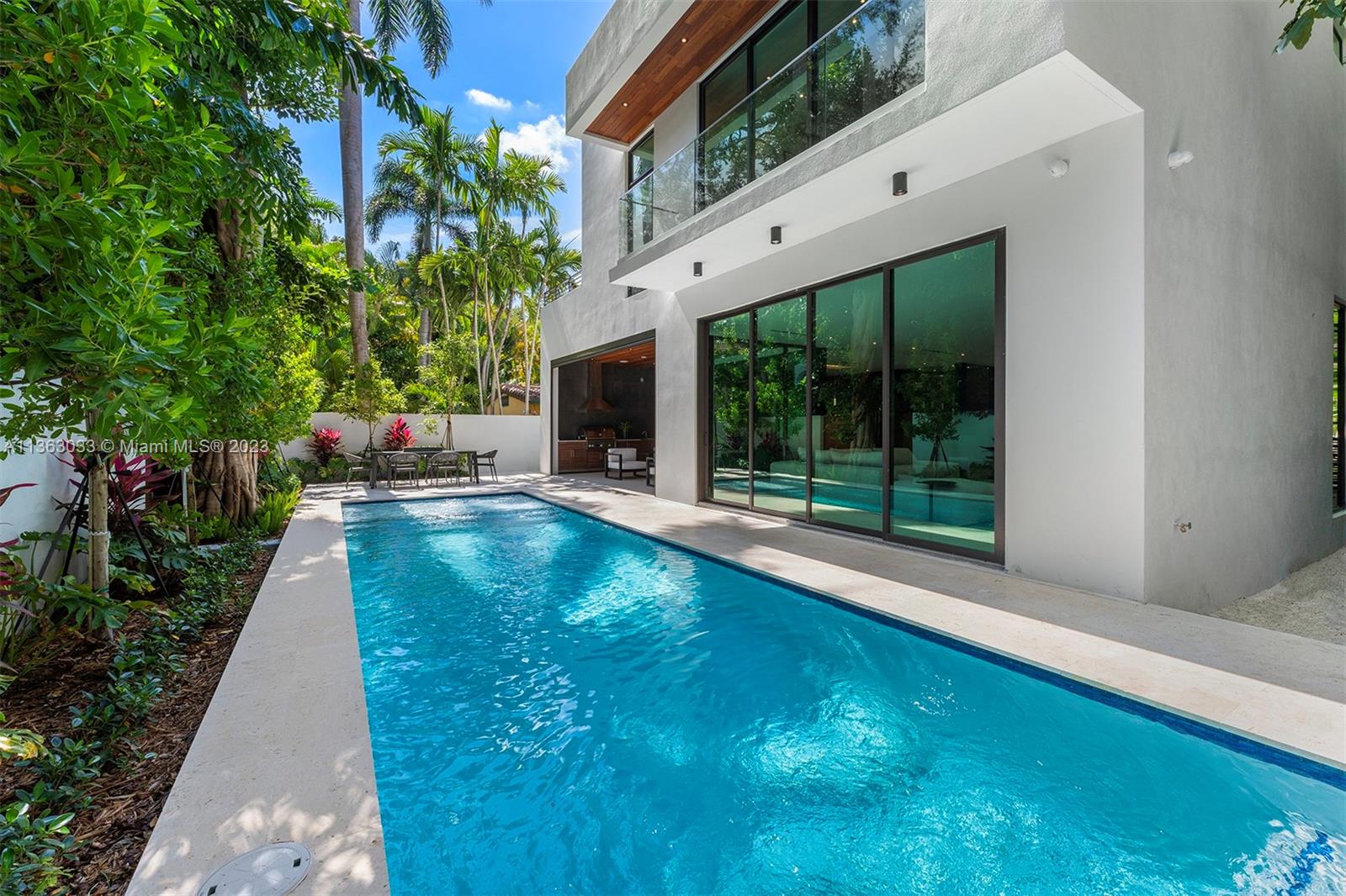 SUNSHINE VISTAS - Residential