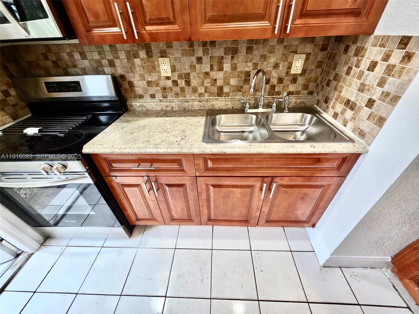 FULFORD HIGHLANDS - Residential Lease