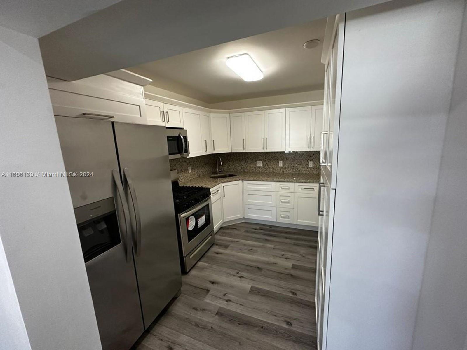 SUN-TAN VILLAGE SEC 3 - Residential Lease