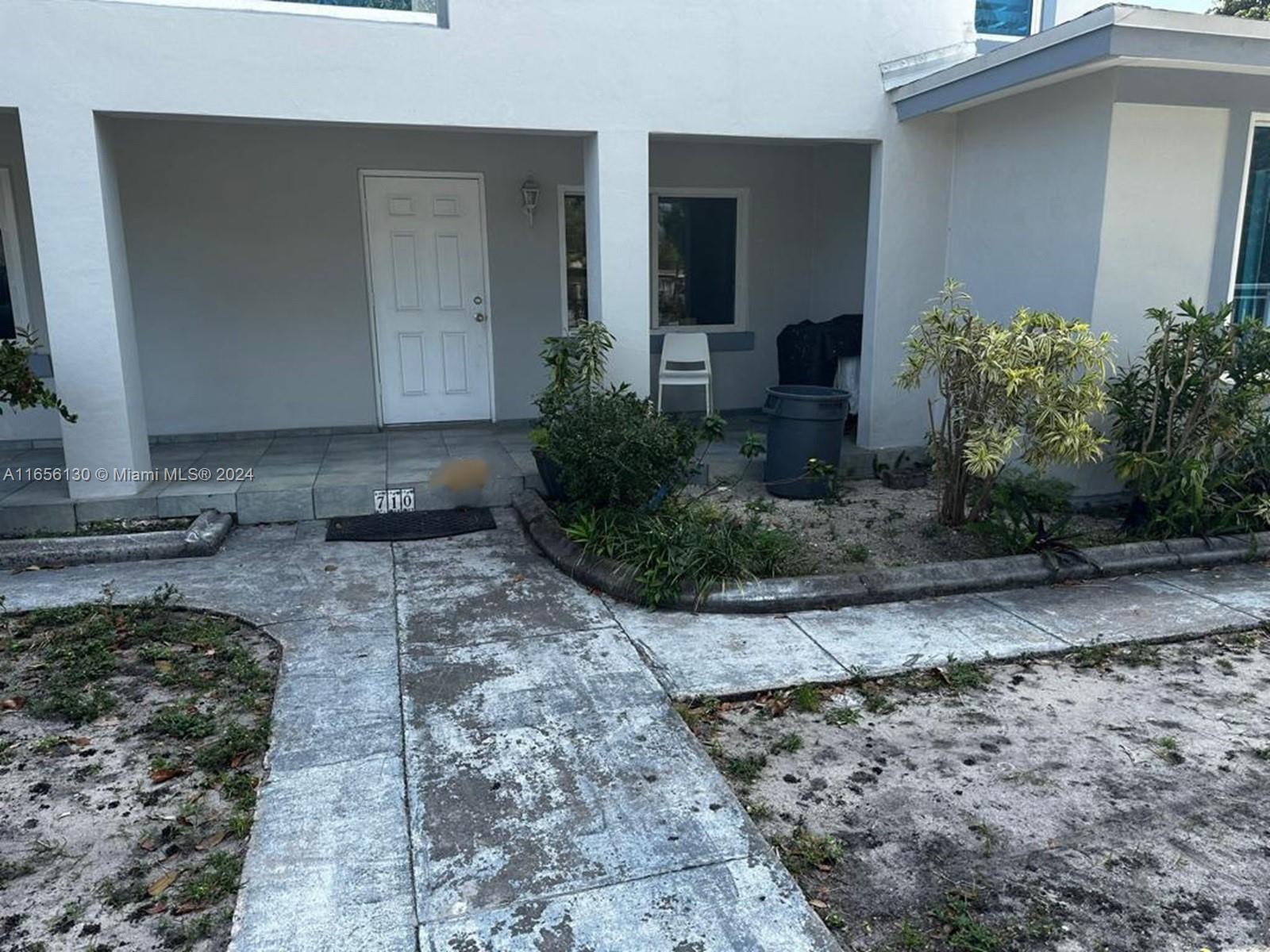 SUN-TAN VILLAGE SEC 3 - Residential Lease