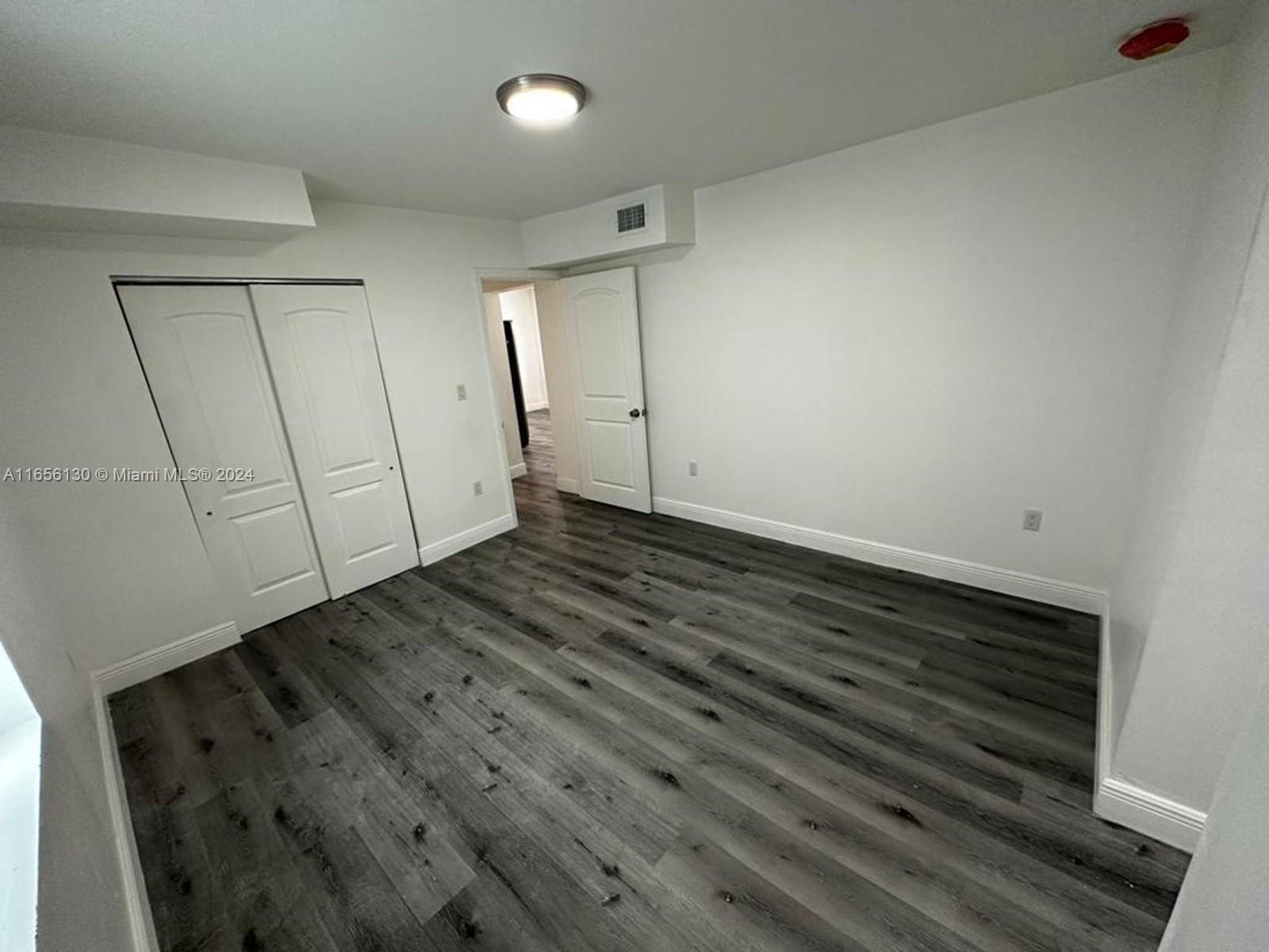 SUN-TAN VILLAGE SEC 3 - Residential Lease
