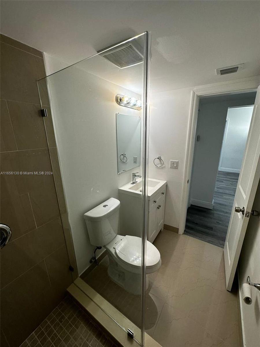 SUN-TAN VILLAGE SEC 3 - Residential Lease