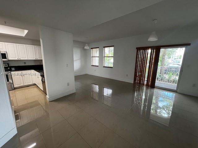 ST MORTIZ AT DORAL CONDO - Residential Lease