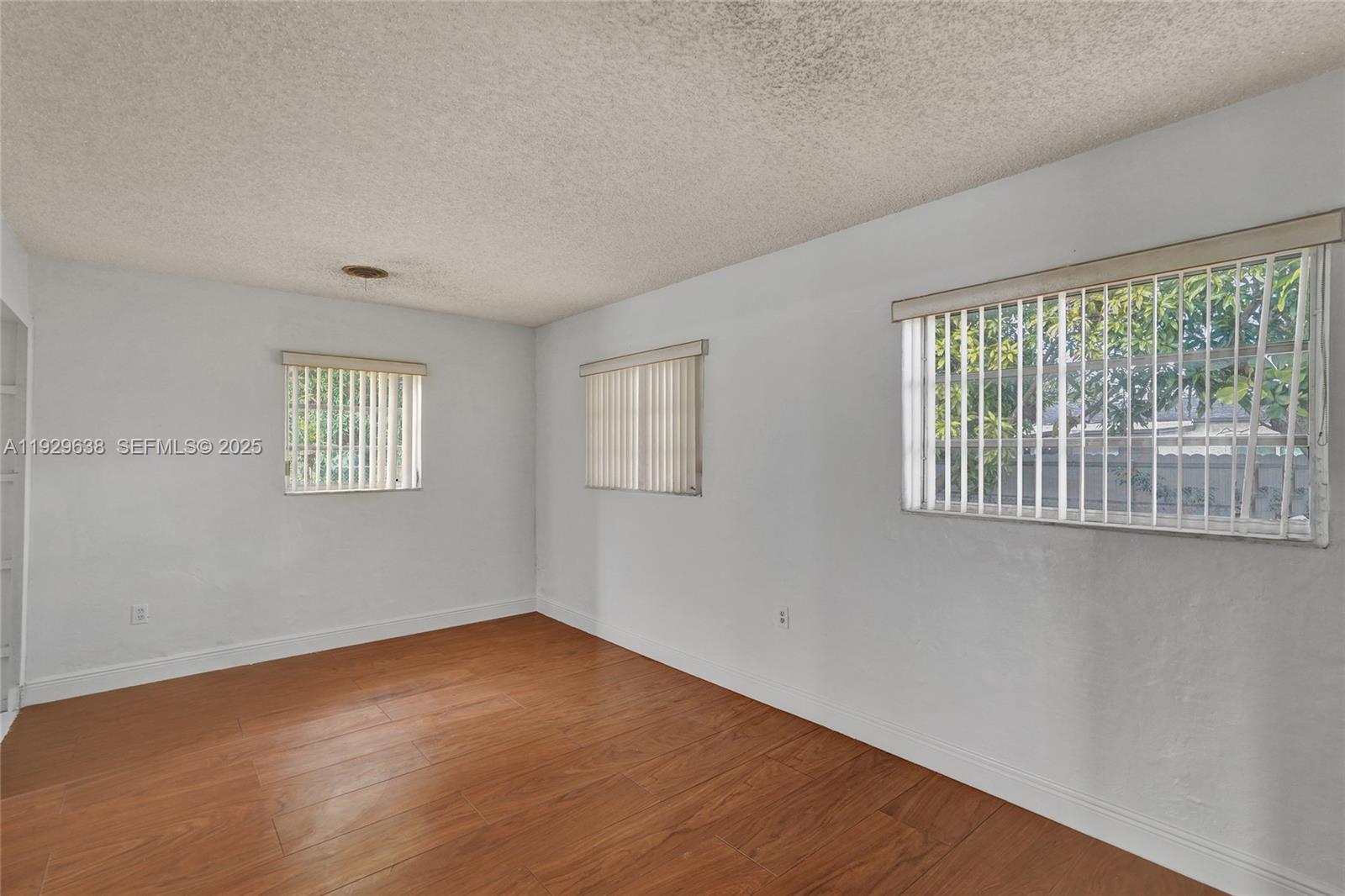 BELL GARDENS - Residential