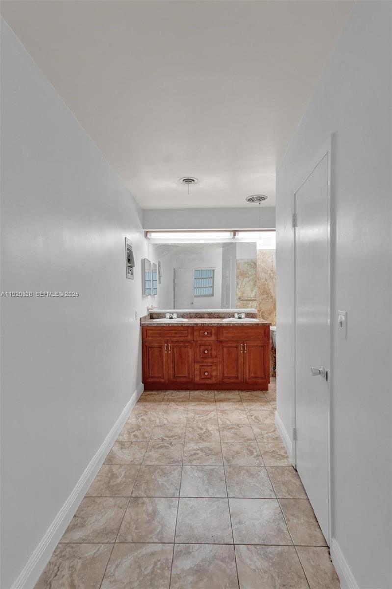 BELL GARDENS - Residential