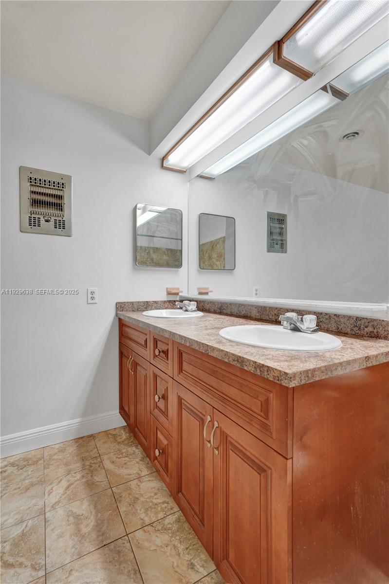 BELL GARDENS - Residential