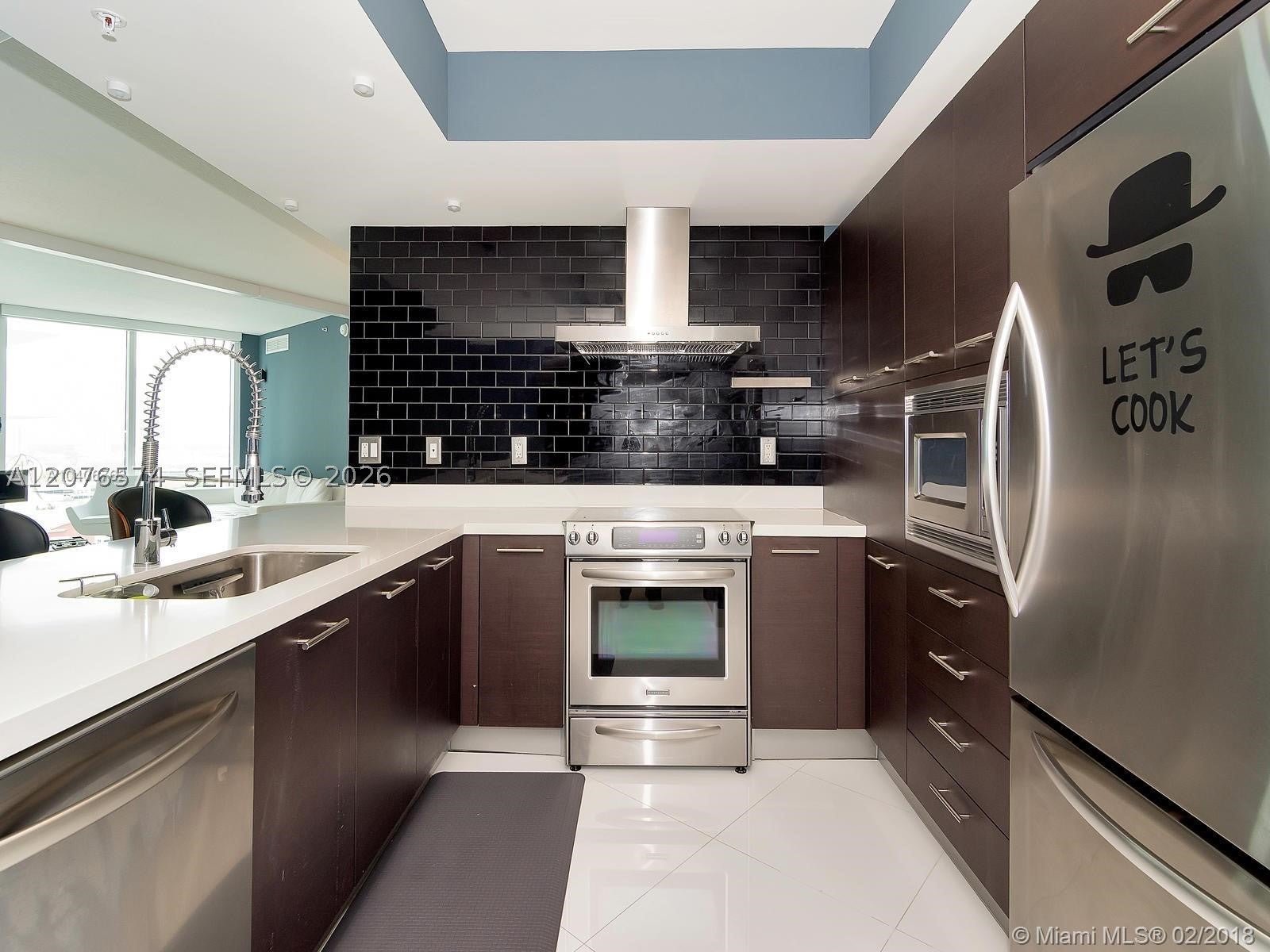 250 Sunny Isles Blvd 3-1403