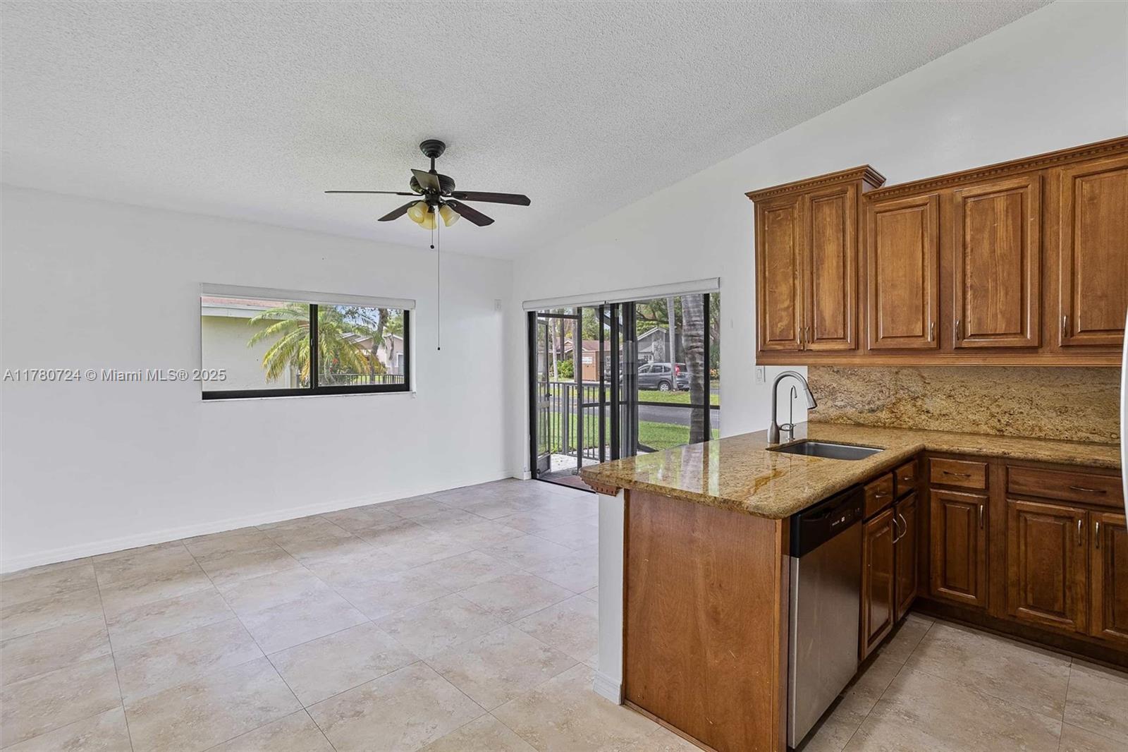 JACARANDA PARCEL 338 - Residential