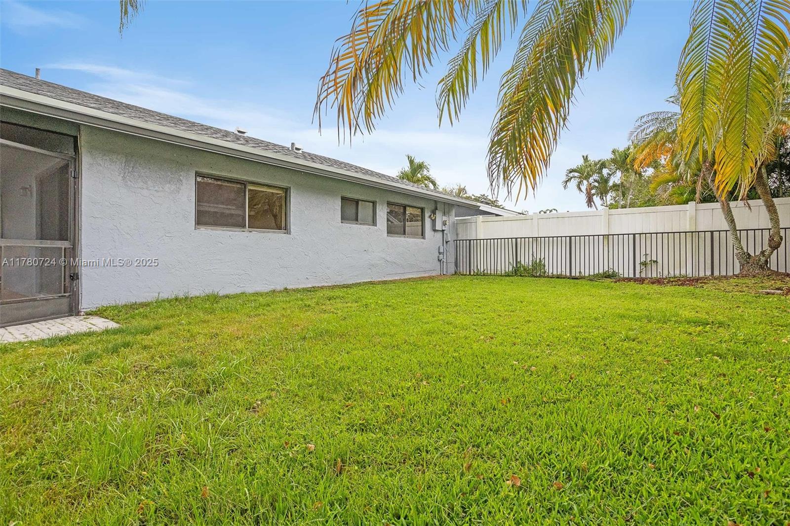 JACARANDA PARCEL 338 - Residential