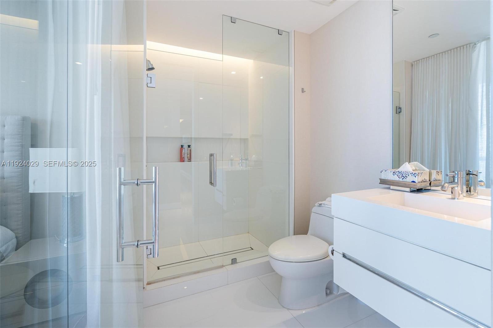 JADE OCEAN CONDO - Residential Lease