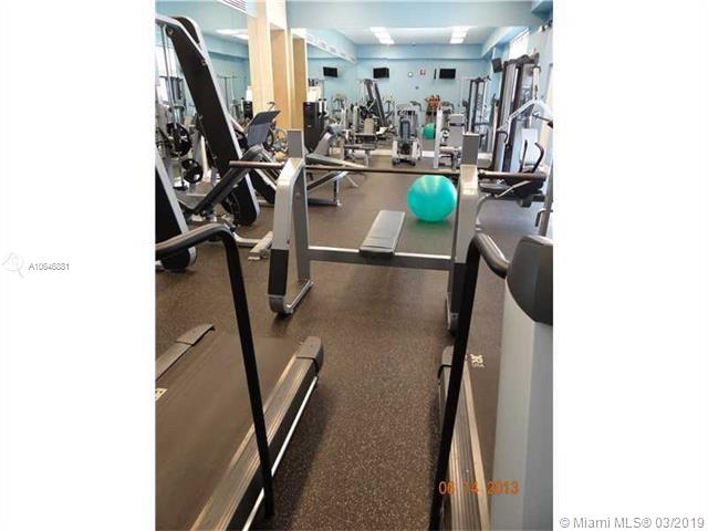 THE COLLINS CONDO - Residential Lease