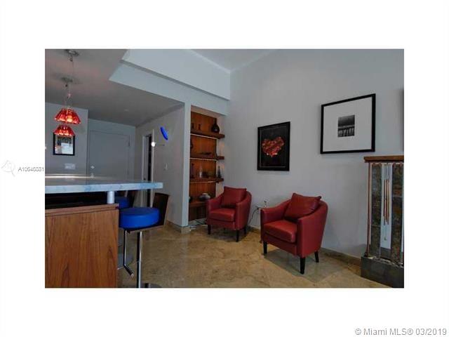 THE COLLINS CONDO - Residential Lease