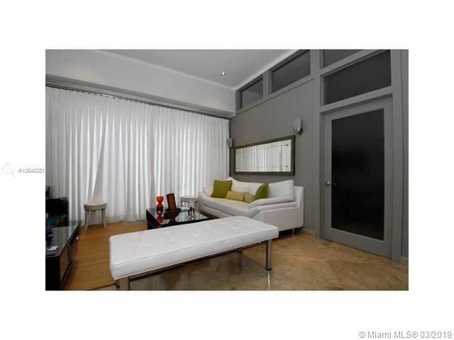 THE COLLINS CONDO - Residential Lease