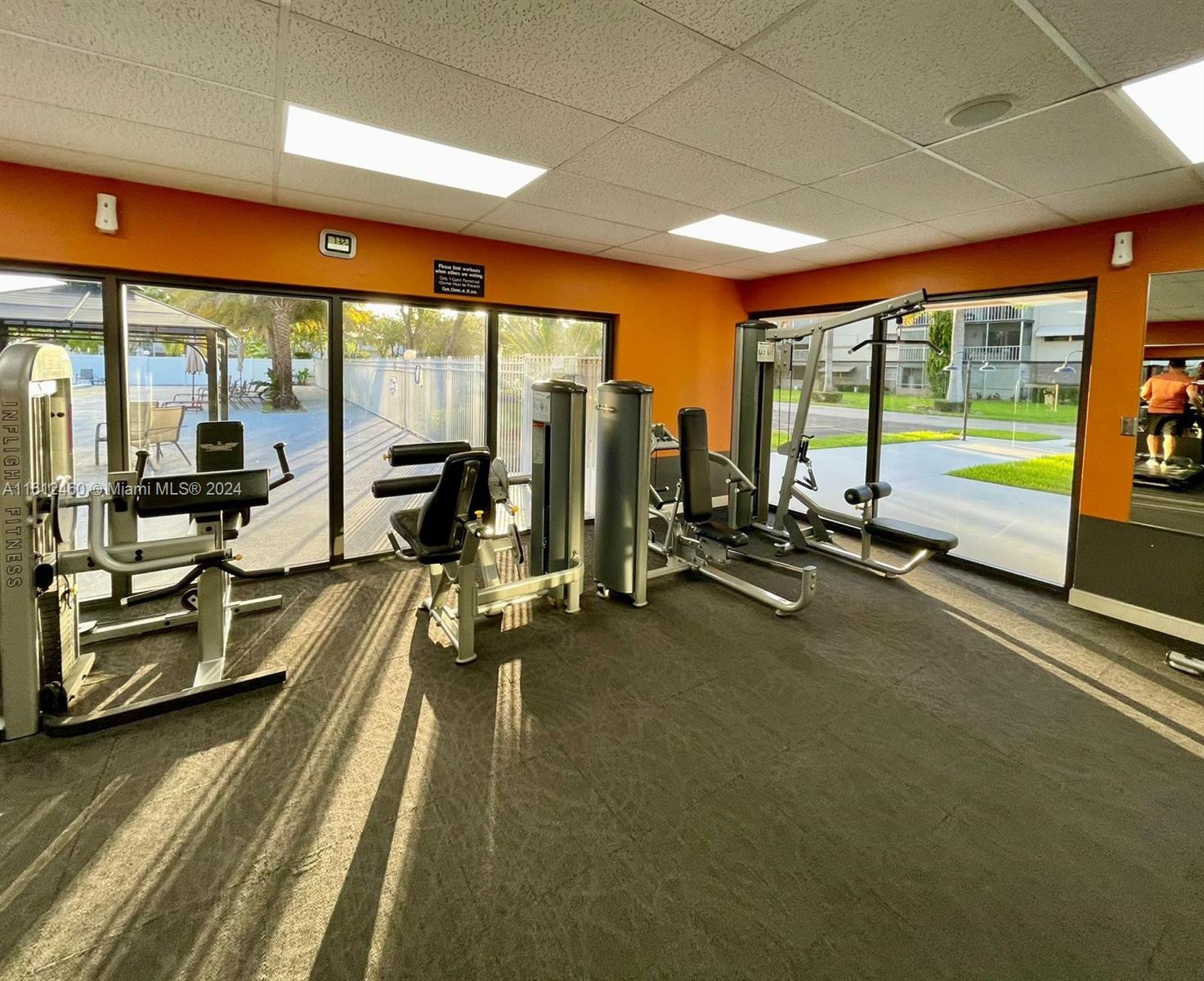HILLCREST COUNTRY CLUB AP - Residential