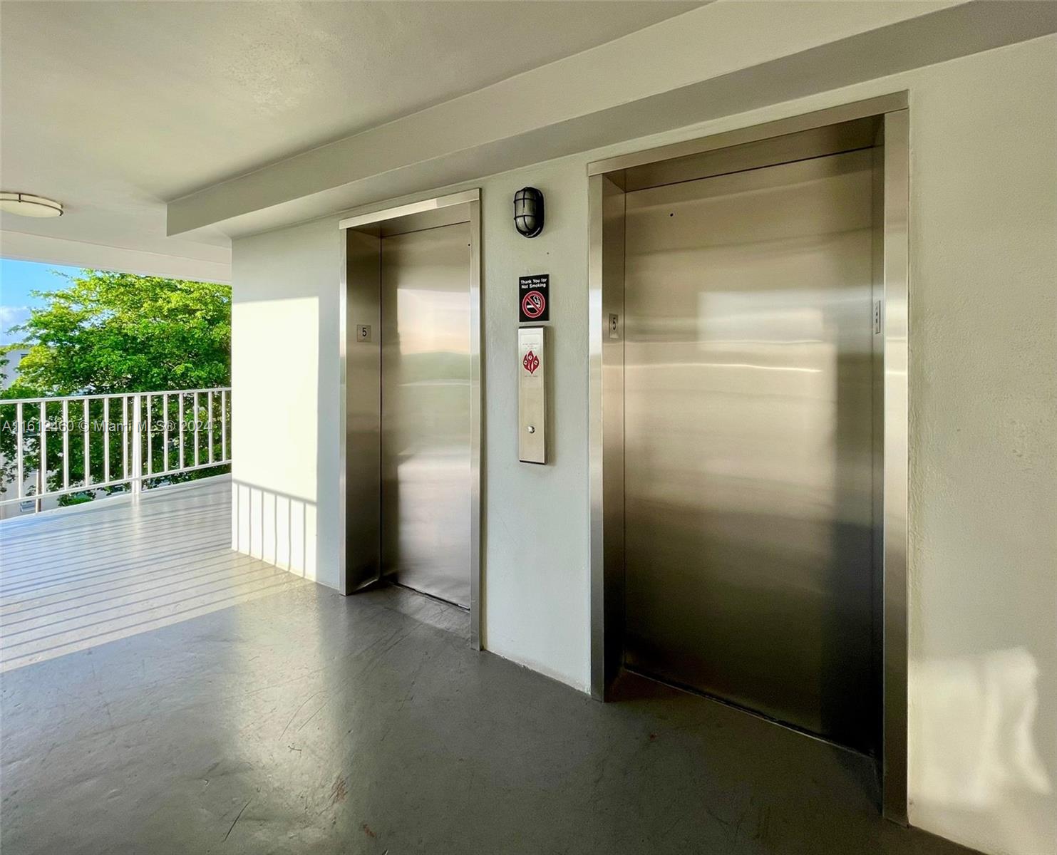 HILLCREST COUNTRY CLUB AP - Residential