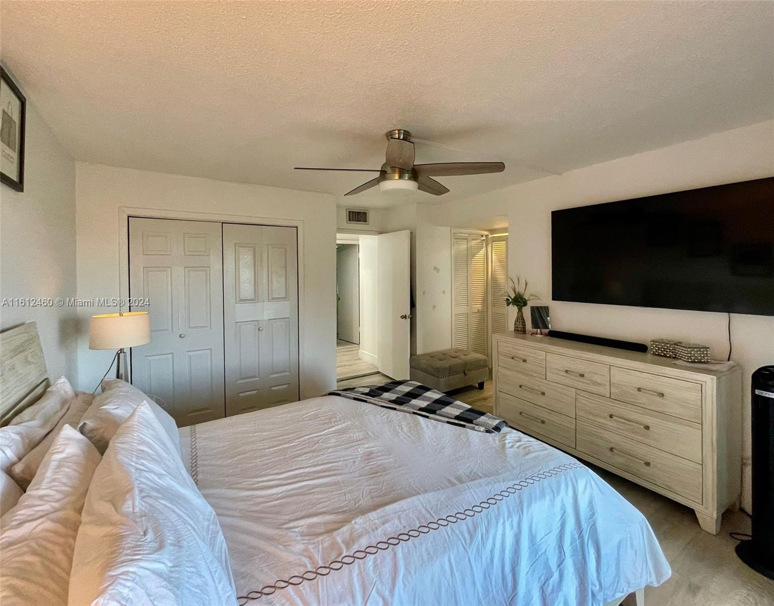 HILLCREST COUNTRY CLUB AP - Residential