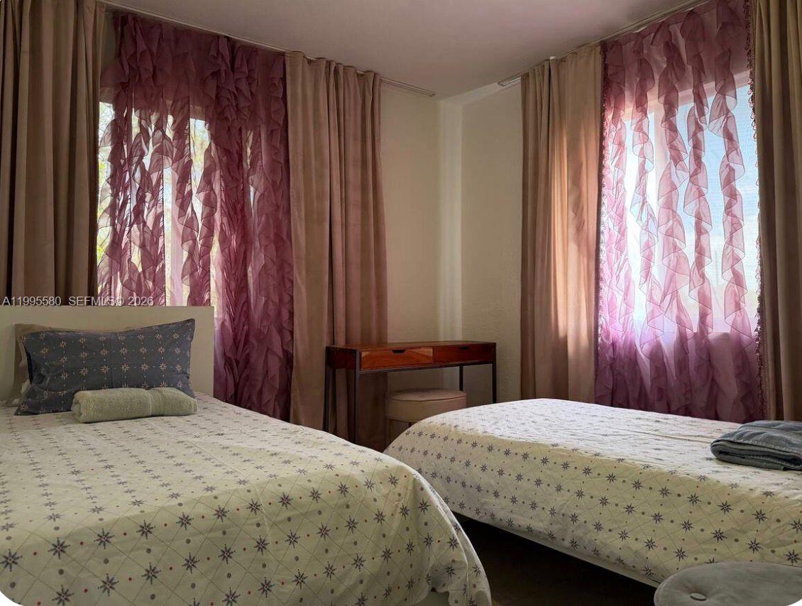 TOWN OF MODELO (DANIA) B- - Residential