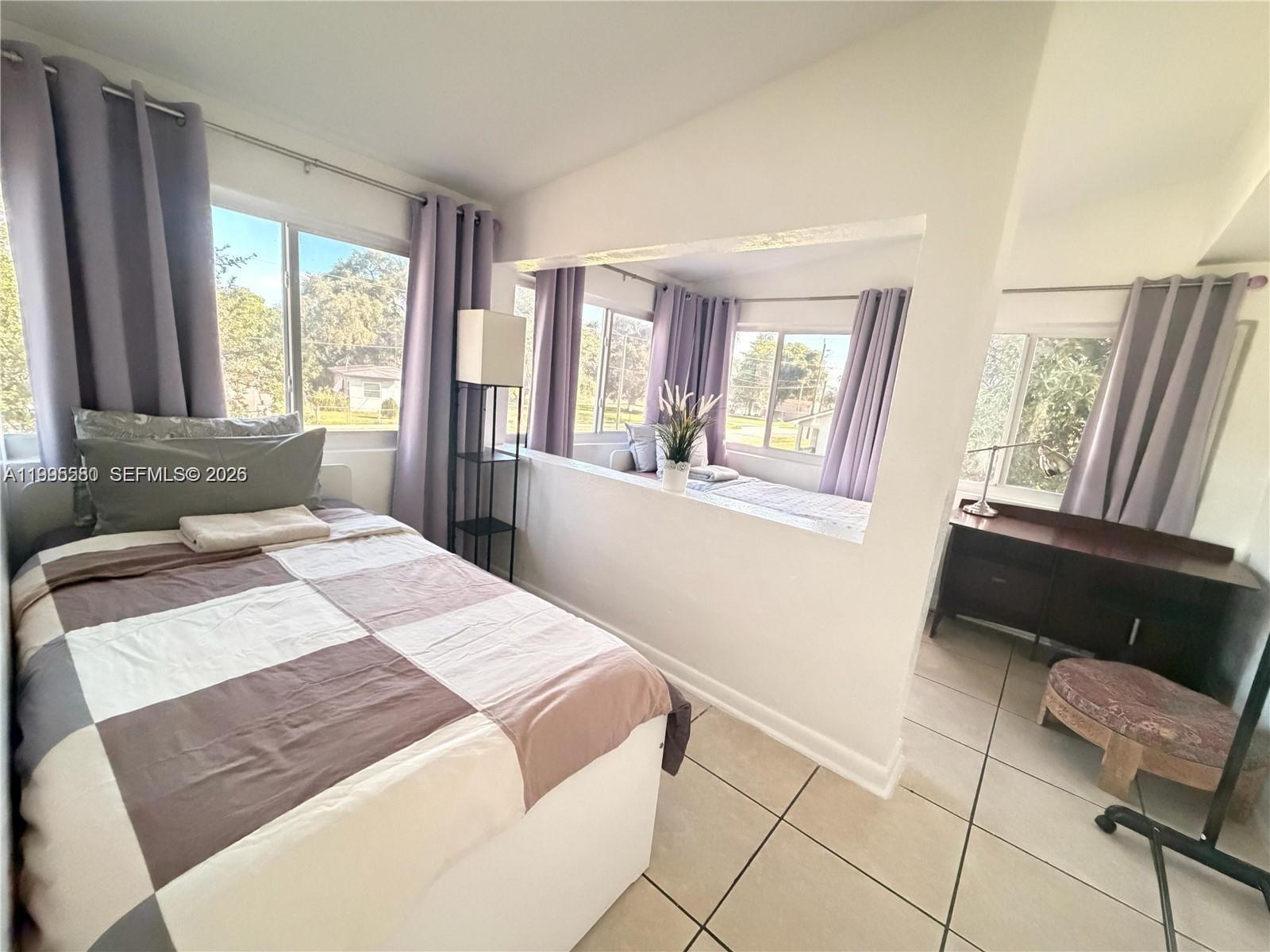 TOWN OF MODELO (DANIA) B- - Residential