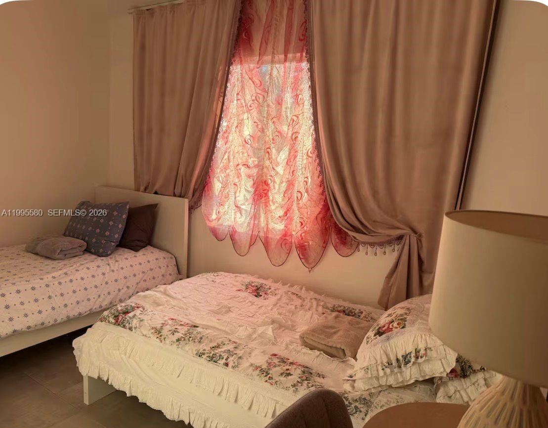 TOWN OF MODELO (DANIA) B- - Residential