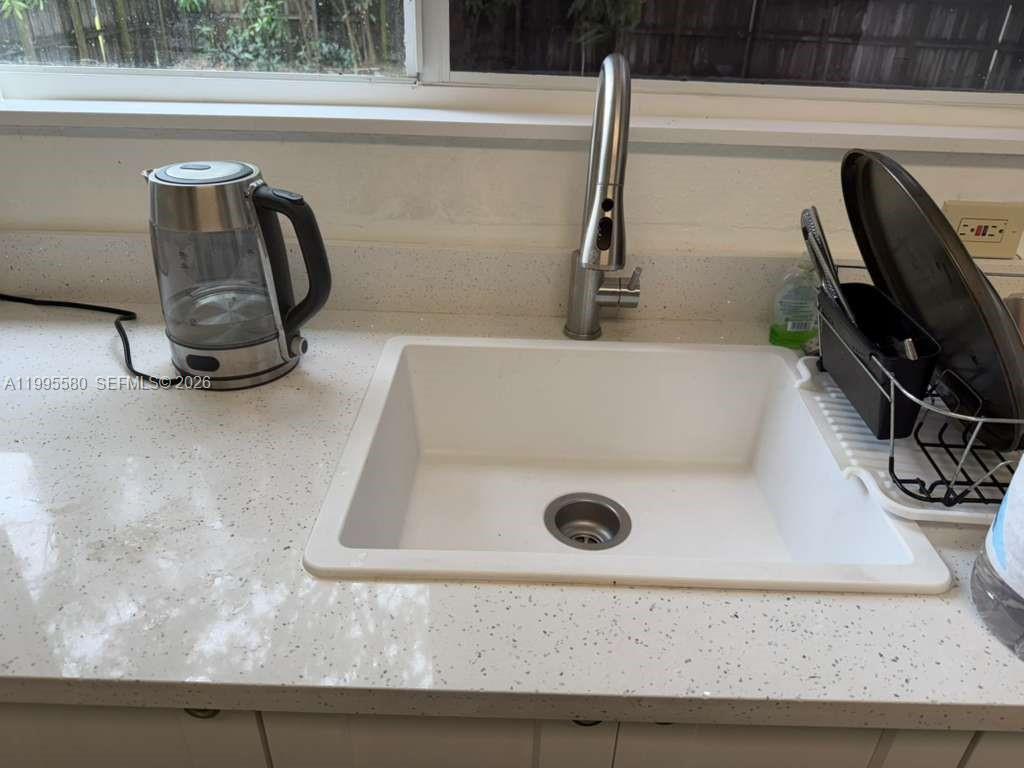 TOWN OF MODELO (DANIA) B- - Residential