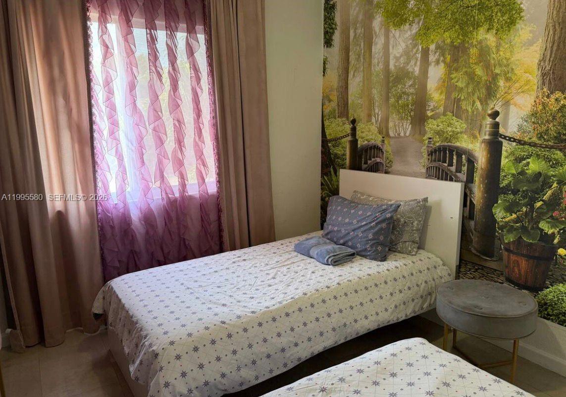 TOWN OF MODELO (DANIA) B- - Residential