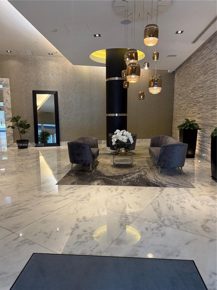 VUE AT BRICKELL CONDO - Residential Lease