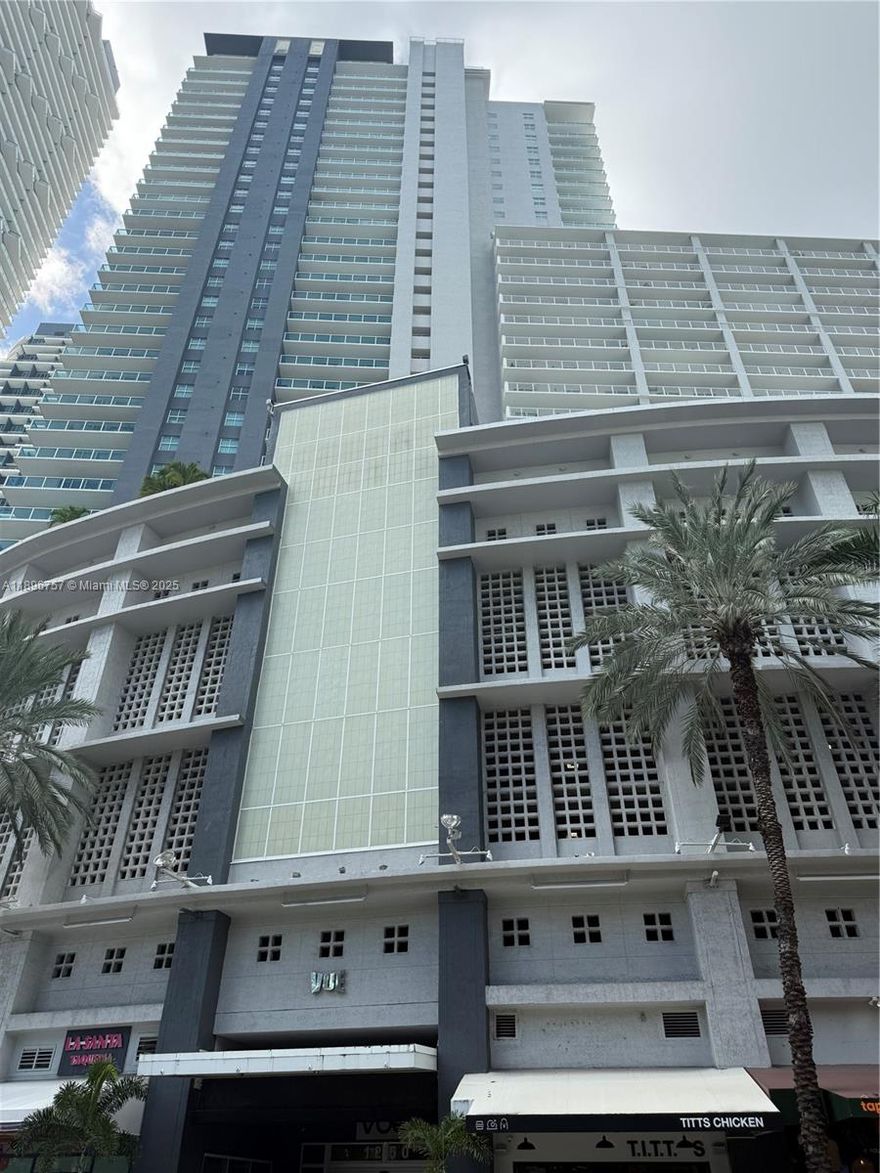 Just renovated 1/1.5 condo at the Vue at Brickell Condominium.  Located in the heart of Brickell, walking distance to Mary Brickell Village and Brickell City Center. Great city views, full size washer and dryer in Unit.  Brand new kitchen with appliances. Full service building with gym, valet, front desk security, management office on site, etc. Many restaurants located on the ground level of the building.  Building currently provides basic internet for free. Pool is under construction (estimated completion is summer of 2026).