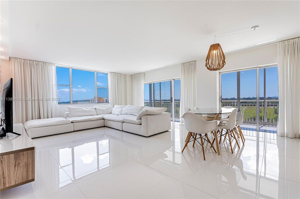 Photo of 3800 Hillcrest Dr #701, Hollywood, FL 33021 (MLS # A11389602)