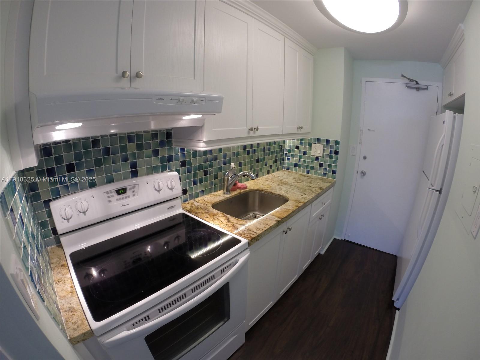 CLIPPER CONDO NO 1 - Residential Lease