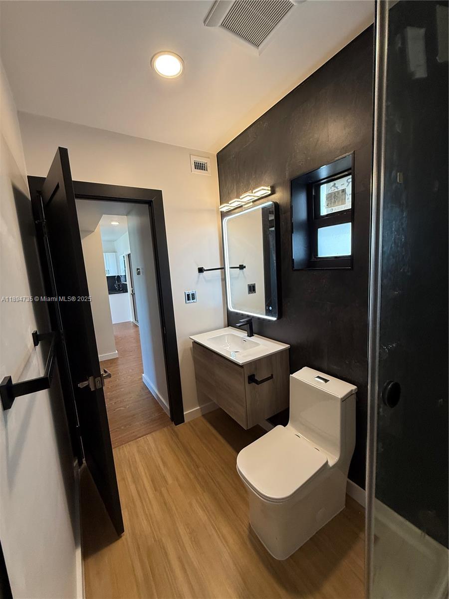GEO M PHIPPENS SUB IN - Residential Lease