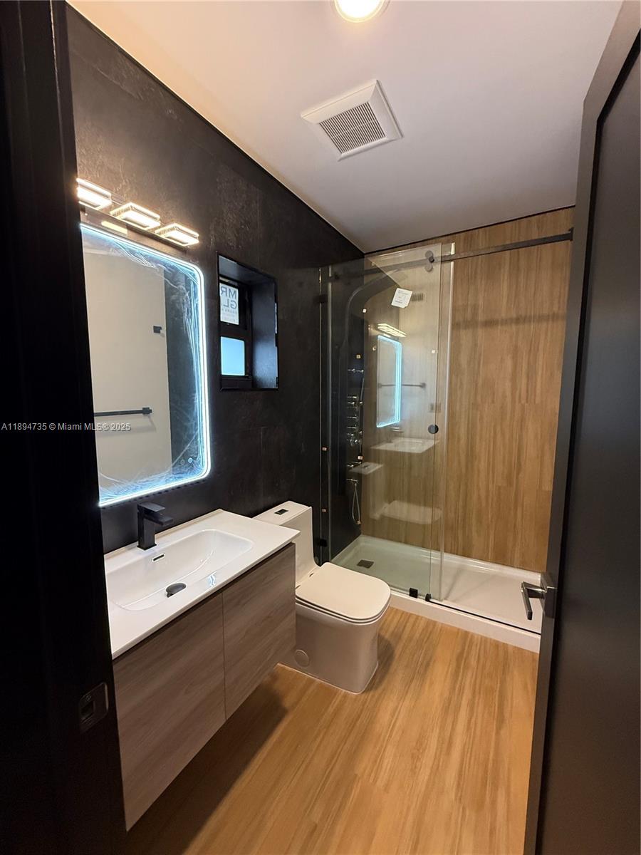 GEO M PHIPPENS SUB IN - Residential Lease