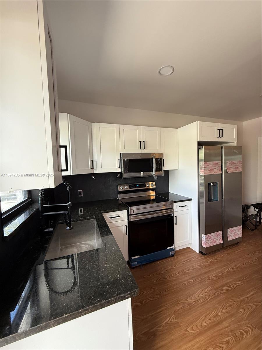 GEO M PHIPPENS SUB IN - Residential Lease