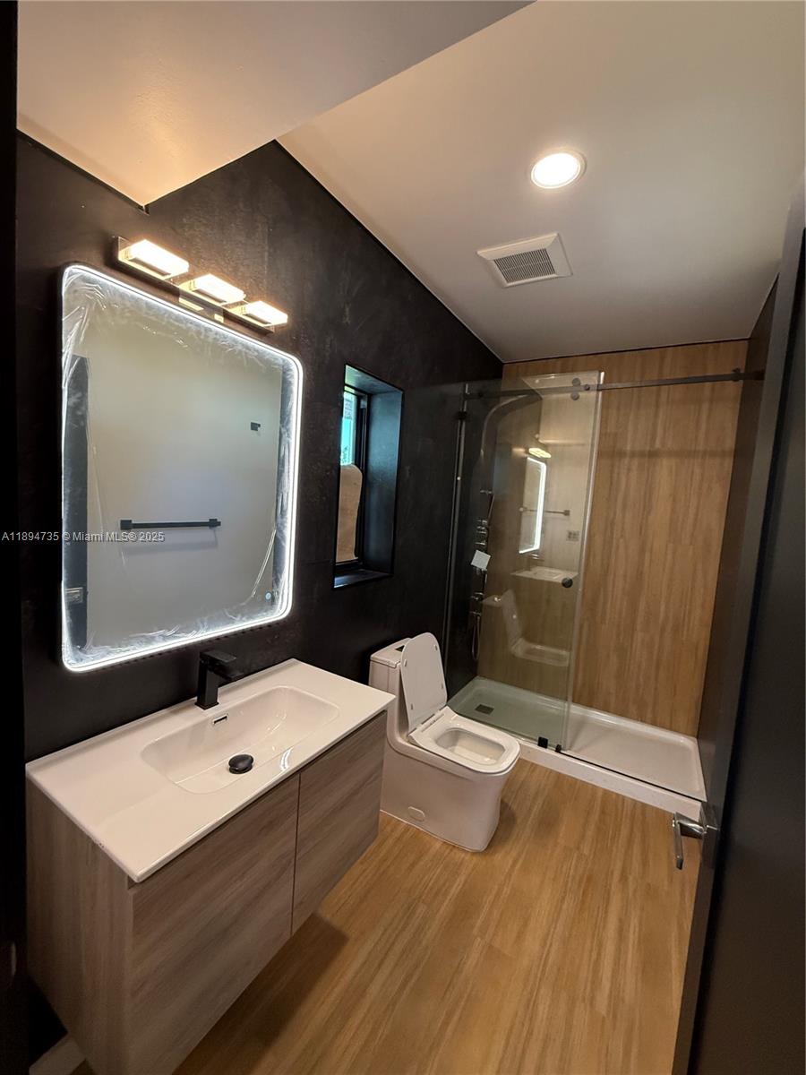 GEO M PHIPPENS SUB IN - Residential Lease