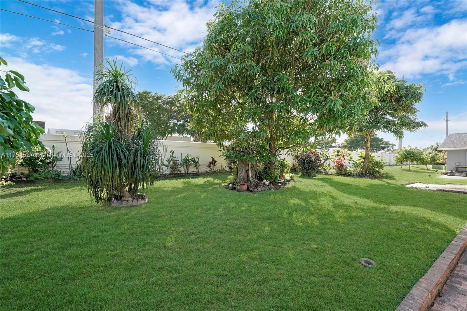 WESTWOOD COMMUNITY 4 - Residential