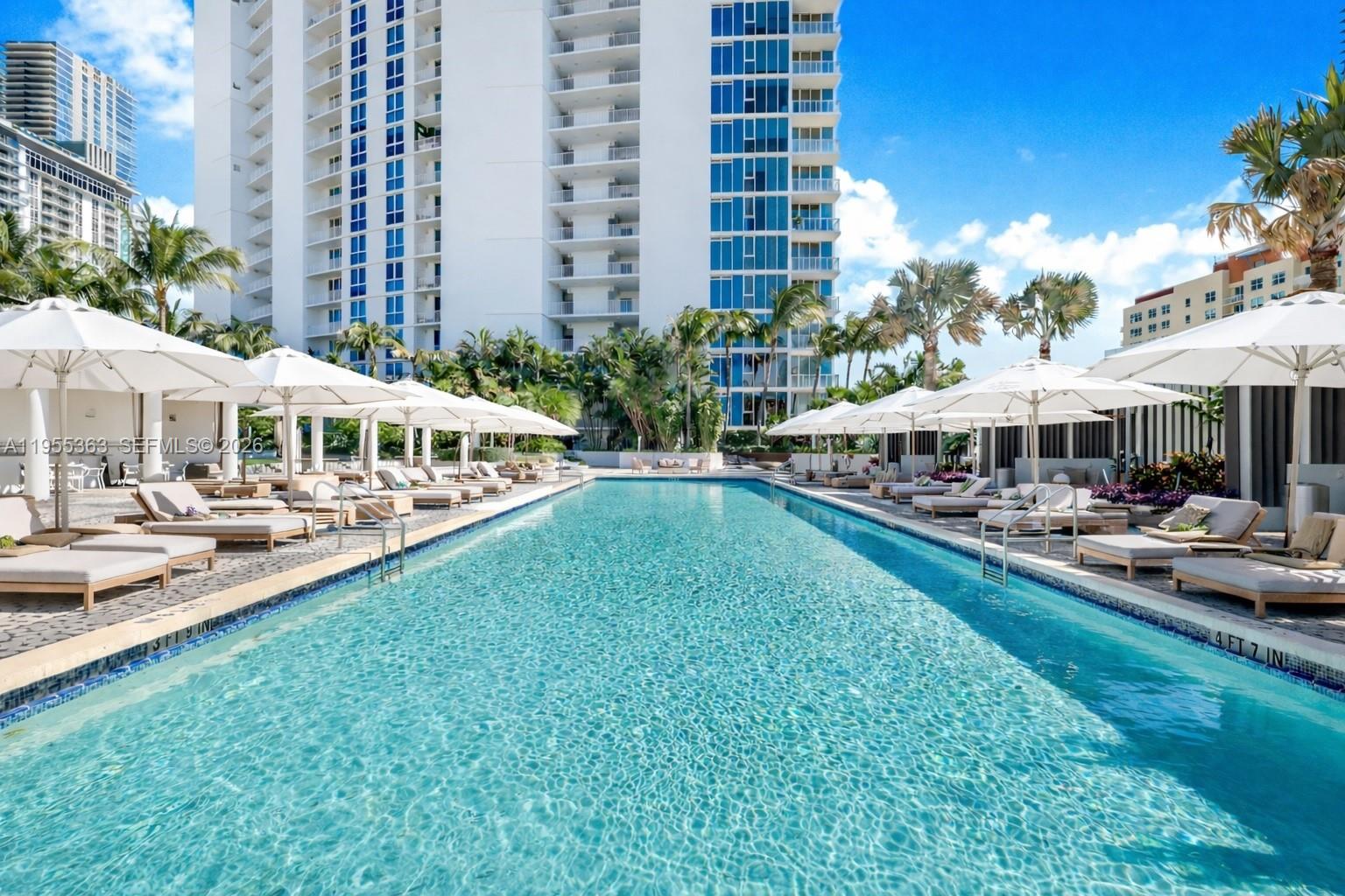 PARAMOUNT BAY CONDO - Residential