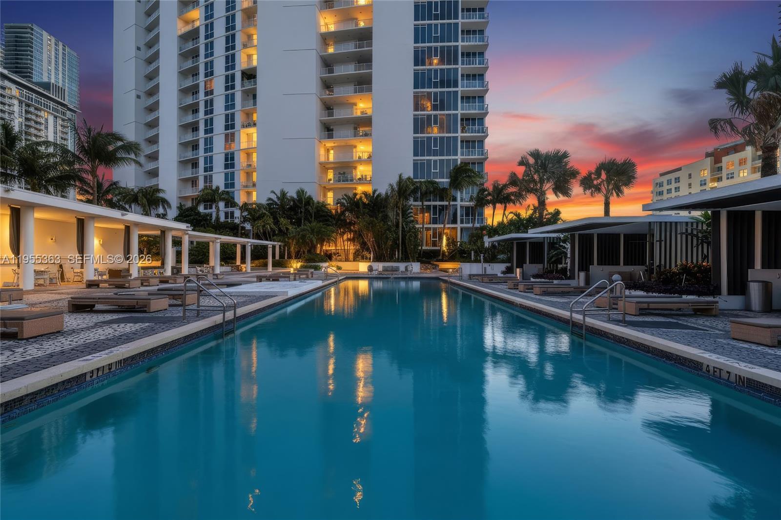 PARAMOUNT BAY CONDO - Residential