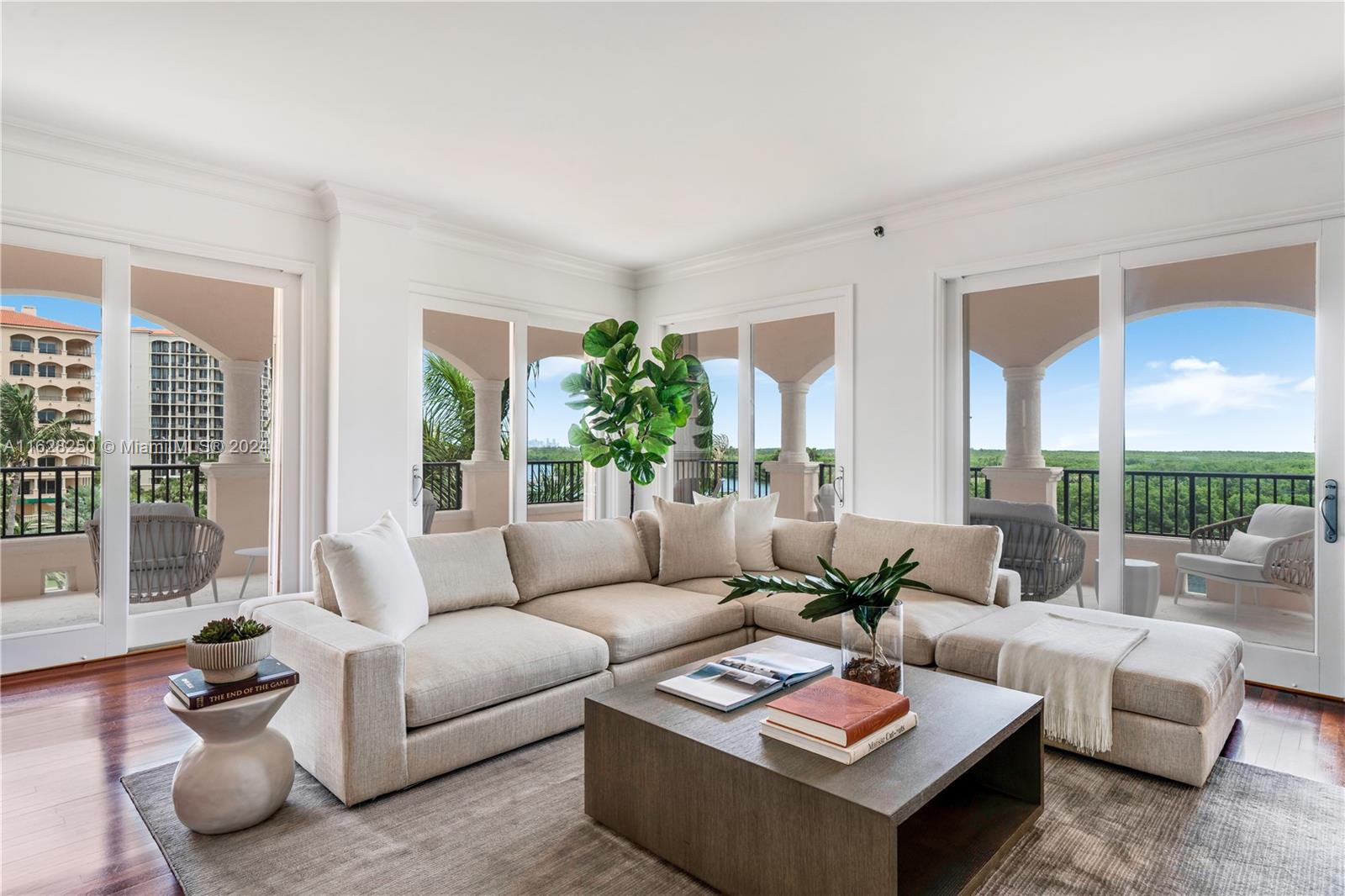 View Coral Gables, FL 33158 condo