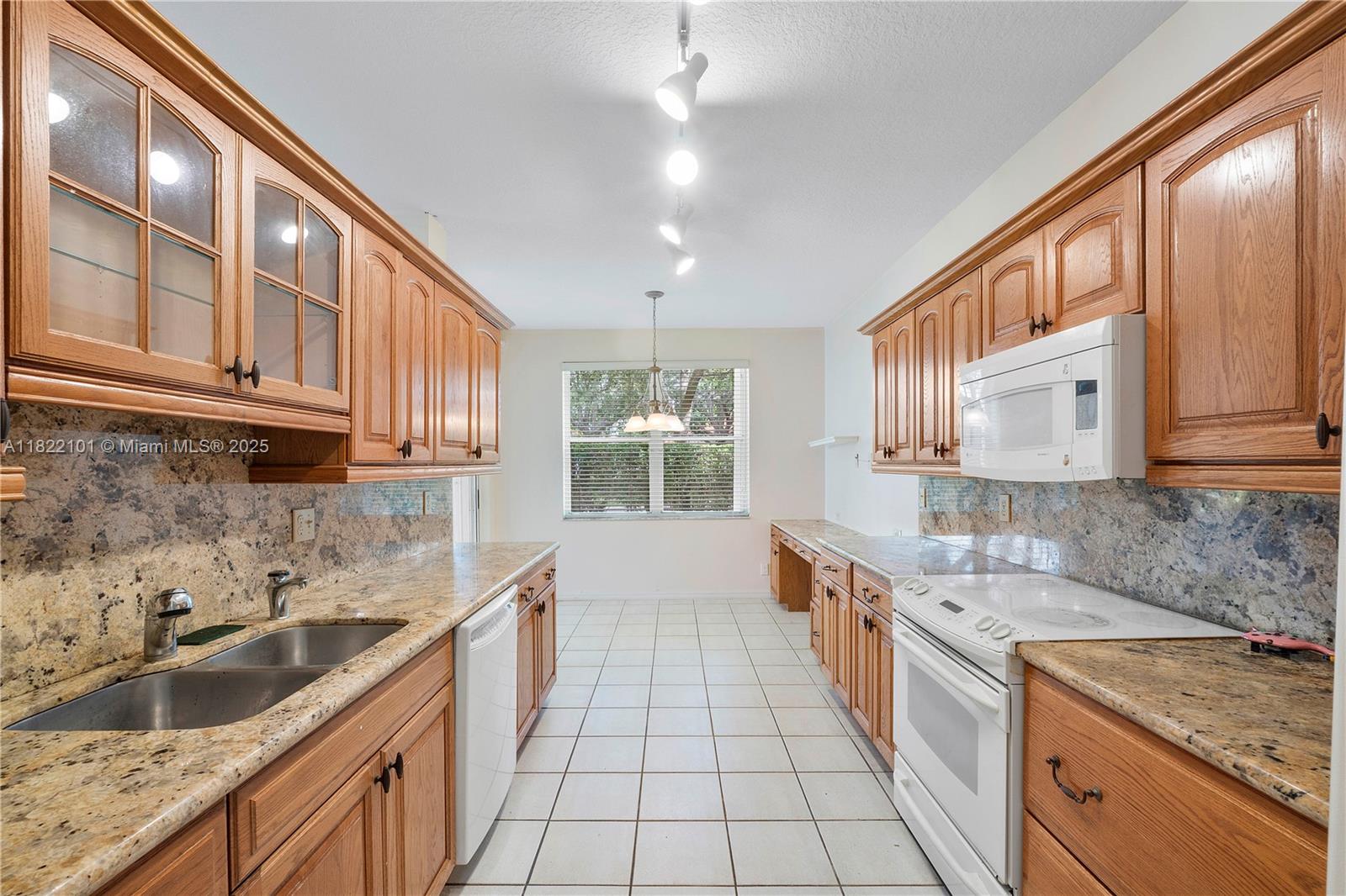 VILLA SAN REMO CONDO - Residential Lease